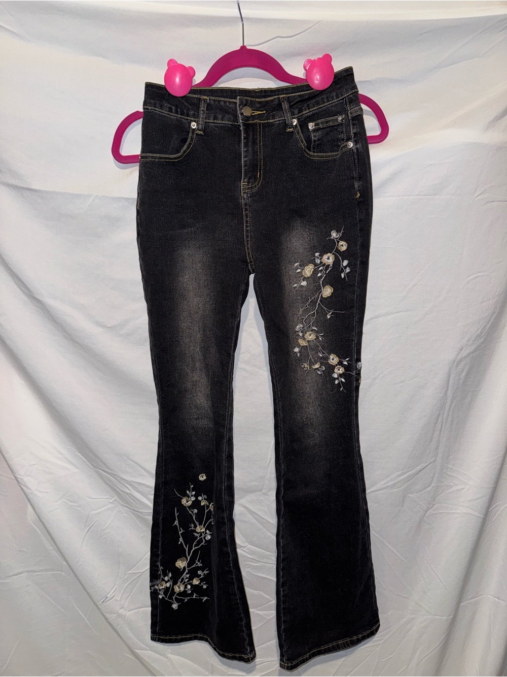 Black Floral Embroidered Women's Jeans